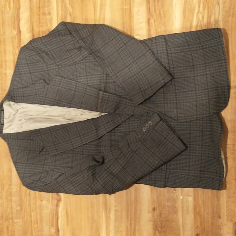 Dark gray plaid sportscoat